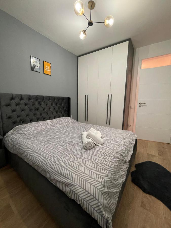 Daf Apartaments Pristina Esterno foto